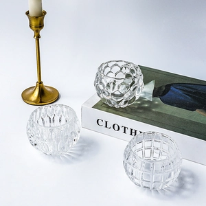 Portavelas europeos de cristal grueso con patrones texturizados para decoración mesa