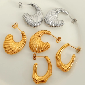 Retro Irregular Ribbed Stainless Steel Earrings For Women Textured Geometric Croissant Style Gold Silver Plated Jewelry