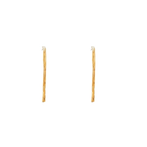 Elegant geometric gold plated earrings with long straw tassels in bohemian style