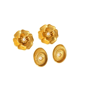 French vintage 18K gold plated floral and oval earrings with pearls for women