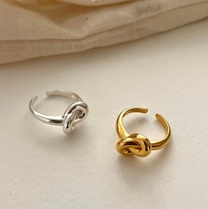 Minimalist S925 sterling silver knotted open rings in silver and gold finishes