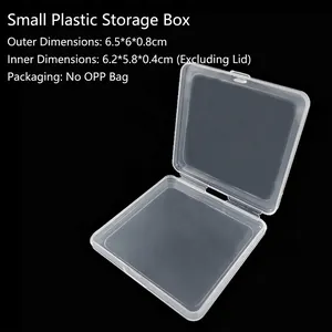 Detail of a square clear PP plastic box with dimensions 6.5x6x0.8cm and flip lid