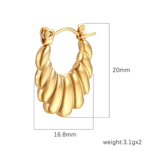 18K gold plated stainless steel croissant earrings with 20mm height and 16.8mm width