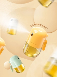 Glass oil sprayer bottle for kitchen cooking, convenient olive oil dispenser with press pump.
