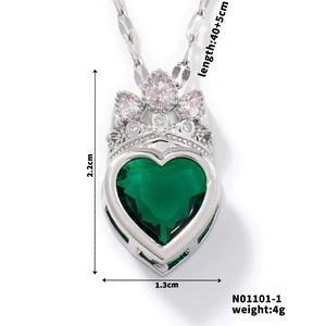Specifiche di dimensioni per collana a cuore corona con intarsio in zircone verde