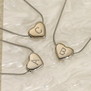 Heart Initial Pendant Necklace 304 Stainless Steel Snake Chain Alphabet Letter Engraved Silver Tone Minimalist Jewelry