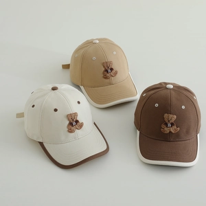 Casquette de baseball mignonne pour enfant avec broderie d'ours et visière solaire