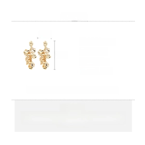 Detailed spec sheet showing acrylic flower petal tassel earrings with 12cm length and silver needle