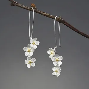 Alloy Floral Drop Earrings Three Interlocking Flowers Brushed Texture Electroplated Jewelry For Women Fashion Accessory