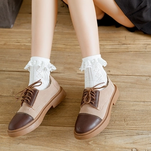 Vintage platform lace-up shoes in brown and beige leather with white lace socks