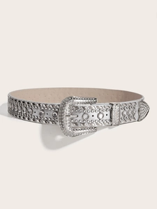 Vue détaillée de la ceinture à strass scintillants avec boucle de style western vintage