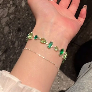 Sparkling green zircon bracelet set for women featuring vibrant emerald candy stones