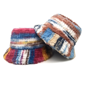 Women Plush Bucket Hat Colorful Striped Faux Fur Winter Warm Fisherman Cap Gradient Tie Dye Outdoor Fashionable
