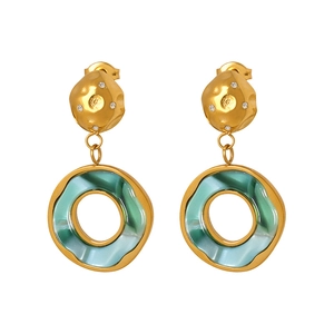 Retro emerald green zircon earrings with gold wavy hoops for women in titanium steel