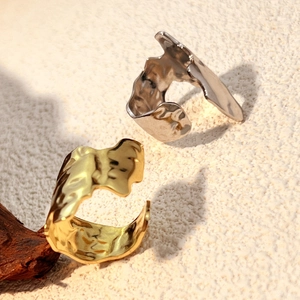 Minimalist irregular hammered texture stainless steel rings in gold and silver finish