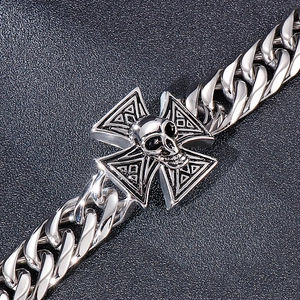 Men's gothic stainless steel bracelet with skull and cross charms on silver Cuban chain
