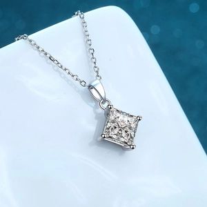 925 silver princess cut moissanite pendant necklace with four-prong setting