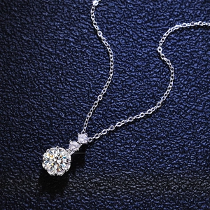 Collana classica in argento S925 con pendente a fiocco di neve in moissanite da 1 carato