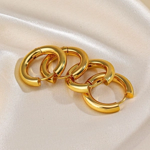 Chunky Hoop Earrings Stainless Steel 18K Gold Plated Geometric Minimalist Round Jewelry For Women