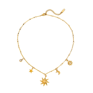 Collana classica in acciaio inossidabile 18K con ciondoli a stella luna e sole