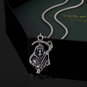 Collier Pendentif Faucheuse Vintage Style Gothique Punk Crâne Faux Collier Chaîne en Alliage pour Hommes Femmes Bijoux Halloween