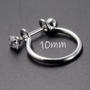 Macro shot of a 10mm stainless steel cartilage stud earring with cubic zirconia accents