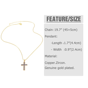 Détail du pendentif croix avec zircon bleu, dimensions et informations chaîne dorée