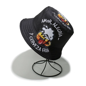 Black cotton bucket hat with colorful cartoon beer prints and Spanish text design