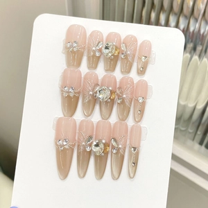 Unghie Finte Fatte A Mano Effetto Occhio Di Gatto Lusso Strass Dimensionali Perla Artificial Farfalla Elegante Lungo Stiletto Trapezio Fata