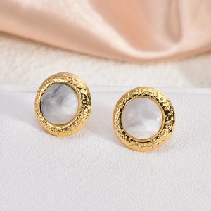 French retro 18K gold stainless steel earrings with cat eye stone in vintage style