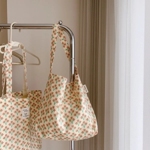 Vintage Floral Shoulder Bag Underarm Bag Cotton Canvas Floral Print Retro Aesthetic Women Handbag Small Pouch