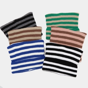 Bonnets en tricot rayé avec oreilles de chat en six couleurs, bonnets d'hiver
