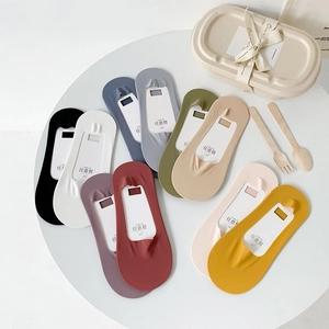 Women Invisible Boat Socks Seamless Free Cut Ice Satin Thin No Show Socks Non-Slip Silicone Heel Low Cut Summer Breathable
