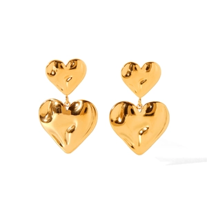 Polished 18K gold stainless steel double heart earrings with hammered texture for women