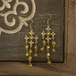 Vintage gold drop earrings with star and water drop crystal tassels in Baroque style