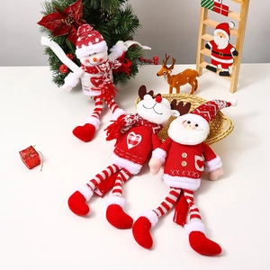 Poupées de Noël tricotées avec Père Noël, Renne et Bonhomme de neige pour décoration