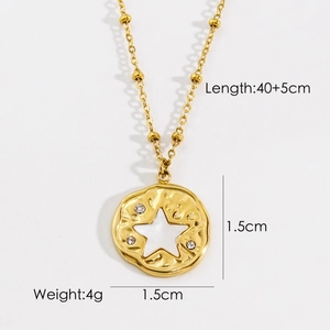 Detail showing gold hammered star necklace pendant with dimensions 40+5cm chain length
