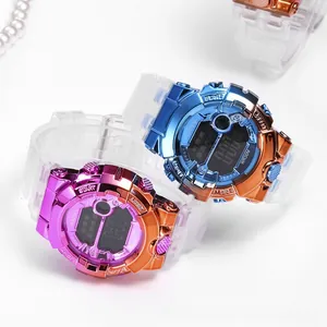 Deux montres sport HAOKU avec bracelets translucides et boîtiers métalliques colorés