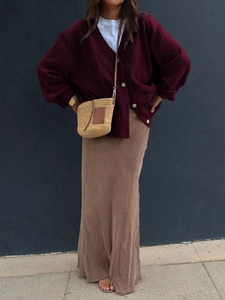 Women's burgundy knit cardigan with loose fit for casual autumn and winter fashion style
