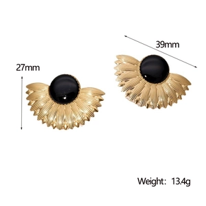 Detail of gold fan earrings with black gemstone showing 27mm x 39mm dimensions and weight