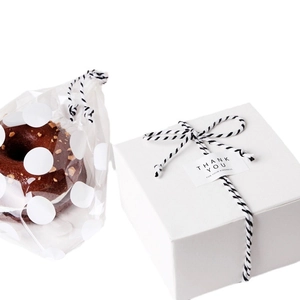Corde en coton avec boîte cadeau blanche et étiquette merci pour emballage pâtisserie DIY
