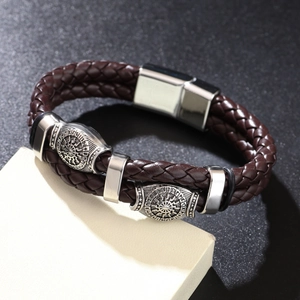 Bracciale da uomo in pelle intrecciata marrone con rune vichinghe e chiusura magnetica