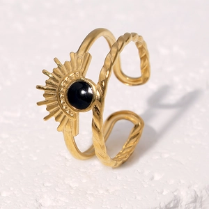 Retro 18k gold plated stainless steel open ring with a black gemstone in sunburst design
