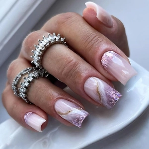 Ongles À Presser Dégradé Violet Texture Marbre Élégante Feuille D'or Paillettes Ongles Carrés Pour Femmes Style Ins