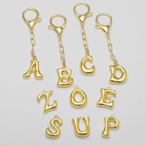 18k gold plated 26 alphabet bubble letter keychain pendants for handbags and bags