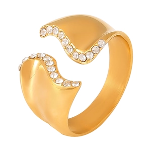 18k gold irregular wavy open ring with sparkling crystals for a modern minimalist style