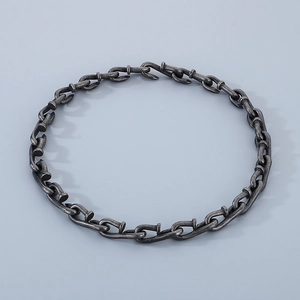 Retro oxidized titanium steel nail link chain bracelet with a vintage black finish