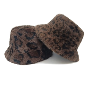 Winter faux fur leopard print bucket hats in dark brown for women, warm plush basin caps