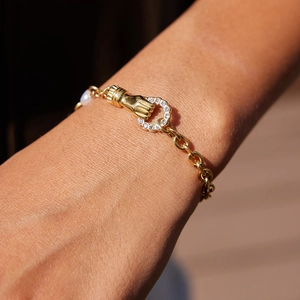 Bracelet classique perle d'eau douce fermoir main avec chaîne à maillons ovales
