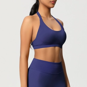 Vue détaillée du soutien-gorge de sport et du legging de yoga sans couture bleu foncé